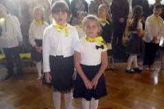 09